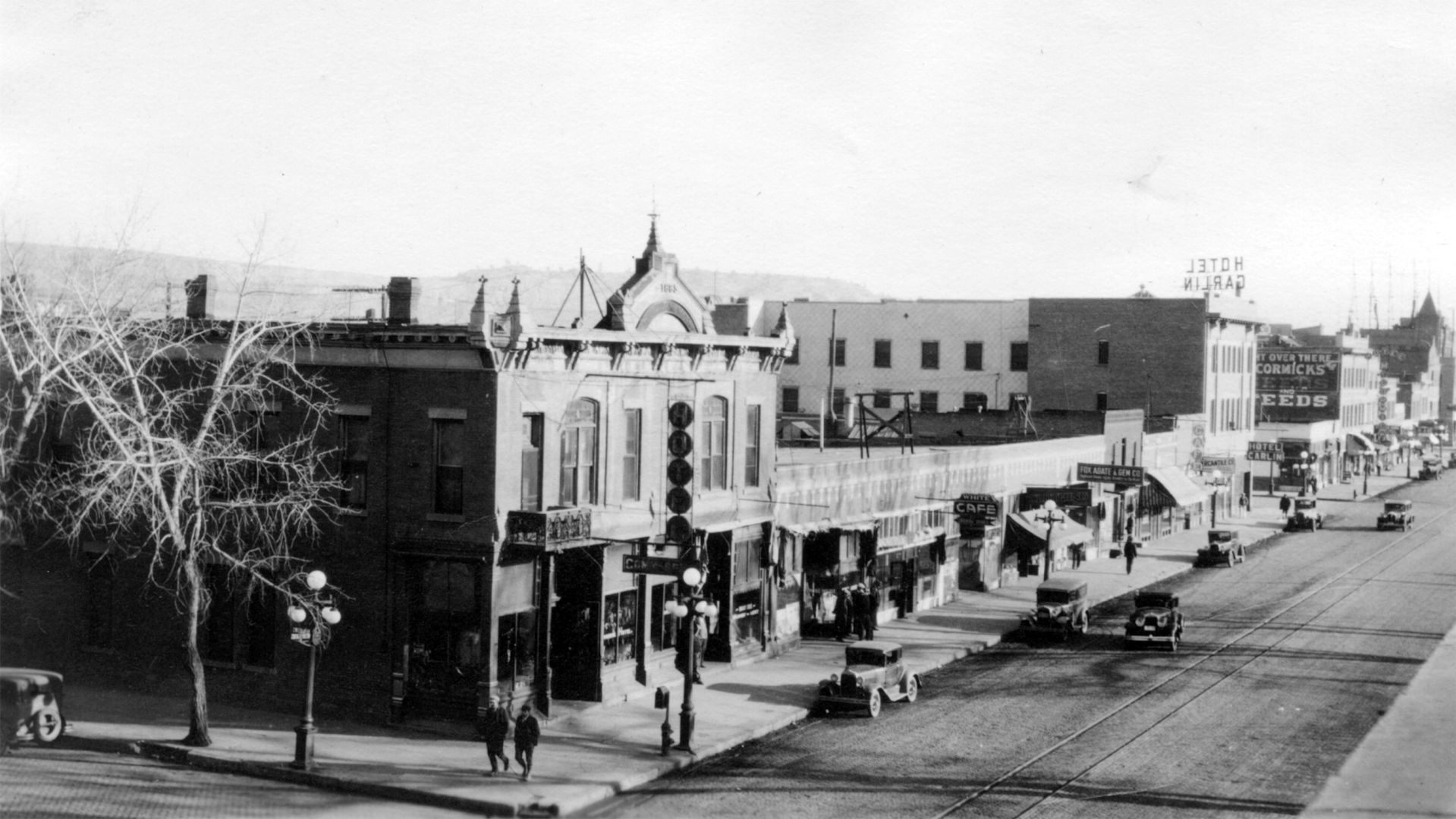 Montana Avenue looking east, 1920s